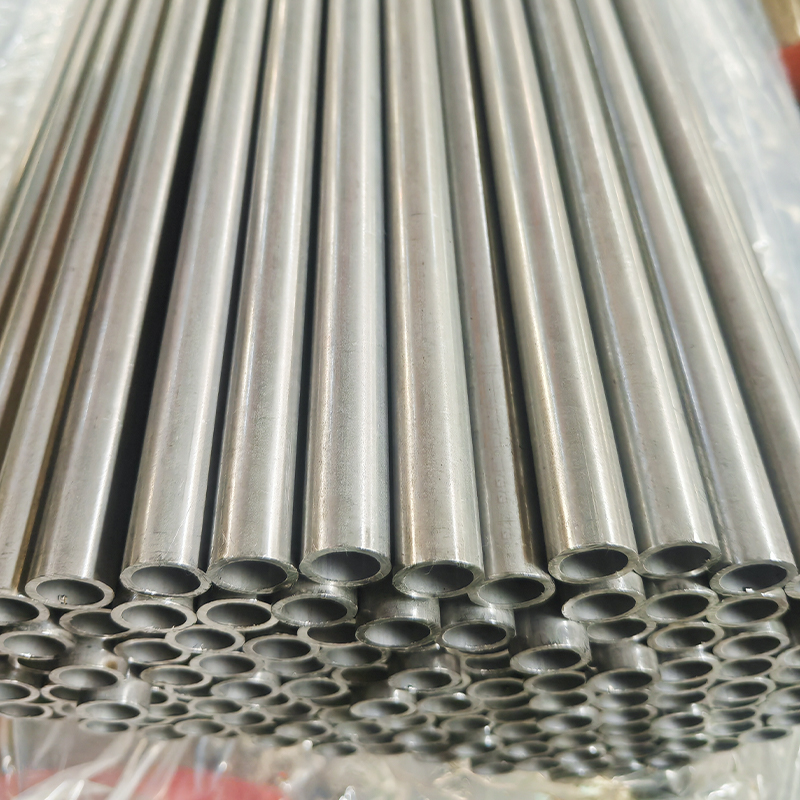 Bezszwowa rura hydrauliczna ciągniona na zimno – ASTM A519 1020, Ø1” x 0,120”, gładka średnica wewnętrzna do cylindrów hydraulicznych